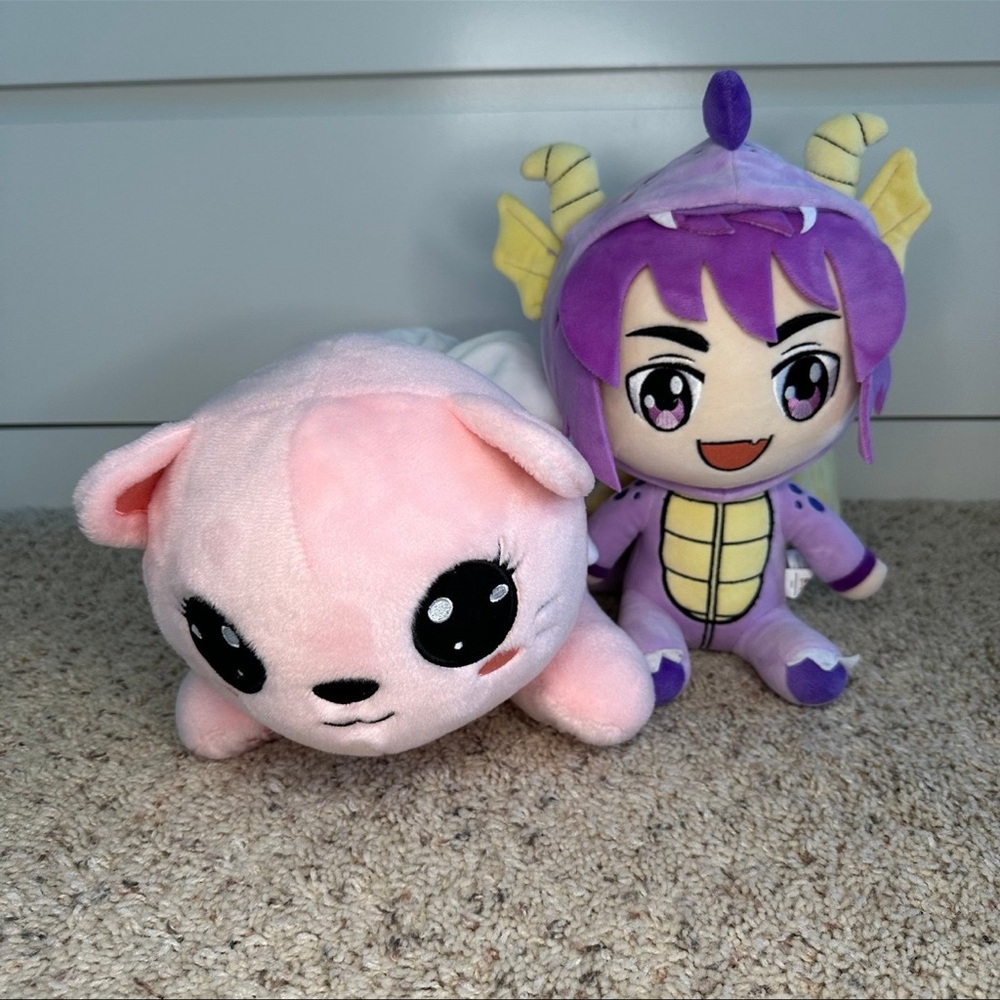 Misa Juniper Inquisitor Master dragon and Inquisitor Master Miss Misa cat plush
